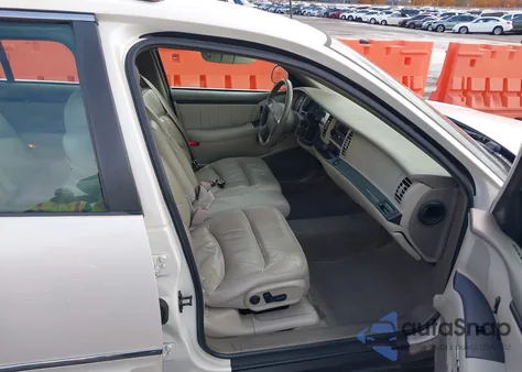 2001 Buick Park Avenue Ultra из США, поврежденный, VIN 1G4CU541214212115